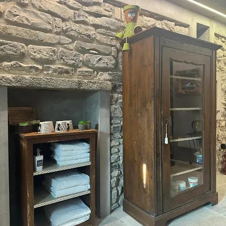 Al Molo 5 - Front Zajazd Oliveto Lario