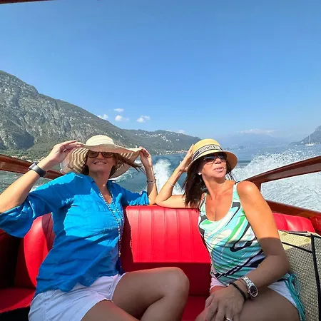 Al Molo 5 - Front * Oliveto Lario