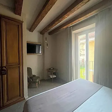 Al Molo 5 - Front Oliveto Lario