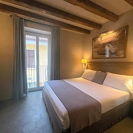 Al Molo 5 - Front Oliveto Lario