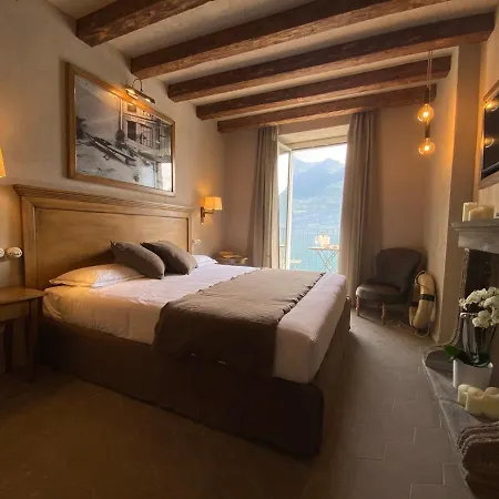 Al Molo 5 - Front Penzion Oliveto Lario